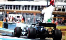 Thumbnail for article: Hamilton komt goed weg na incident met Max Verstappen in VT2