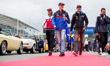 Thumbnail for article: Kvyat opnieuw niet onder indruk van Albon: "Had hem achter mij kunnen houden"