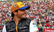 Thumbnail for article: Verstappen niet de enige die honderdste race rijdt in Austin: Carlos Sainz ook!