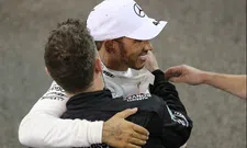 Thumbnail for article: 'Hamilton en Mercedes onderhandelen vandaag over deal van 210 miljoen euro'