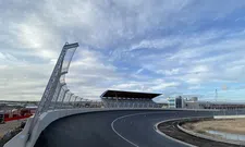 Thumbnail for article: De verhoogde bochten op Circuit Zandvoort zijn klaar voor de Grand Prix