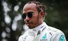 Thumbnail for article: 'Hamilton mikt met 45 miljoen euro op een contract als best betaalde F1-coureur'