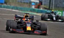 Thumbnail for article: Mercedes: "Verstappen spaarde zijn banden, terwijl hij in gevecht was met Bottas"