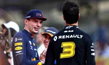 Thumbnail for article: Ricciardo dolde met Verstappen om vriendelijke middelvinger: "Hij wachtte mij op"