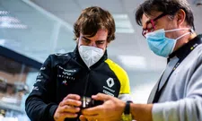 Thumbnail for article: Alonso back at Renault: ''The last time I was here they didn't have that''