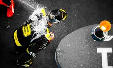 Thumbnail for article: Ricciardo laat er geen gras over groeien en komt met eerste ontwerp tatoeage