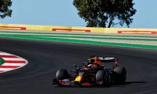 Thumbnail for article: Verstappen heeft duidelijke verklaring gebrek aan snelheid: 'Vloer voor 2021'