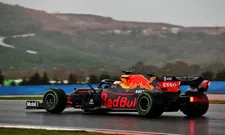 Thumbnail for article: Verstappen weer bovenaan in de vrije training, maar vrijwel geen actie