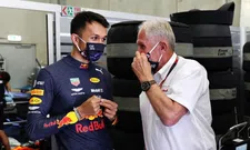 Thumbnail for article: 'Albon behoudt ondanks dramatisch seizoen zijn stoel bij Red Bull Racing'