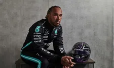 Thumbnail for article: Hamilton oogt ongelukkig na contractonderhandelingen: ''Een beetje knorrig''