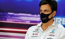 Thumbnail for article: Wolff wijst naar Verstappen: ''Je jongen was veel sneller in die Red Bull''