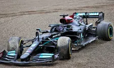 Thumbnail for article: Zoveel tijd verloor Hamilton per ronde door de schade na het duel met Verstappen