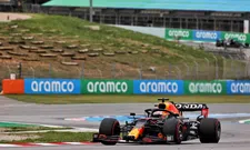 Thumbnail for article: 'Jullie Nederlanders hebben maar geluk dat jullie iemand als Verstappen hebben'