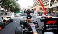 Thumbnail for article: Verstappen viert feest met Norris en Sainz op podium