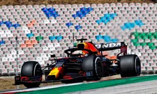 Thumbnail for article: Verstappen hint naar illegale Mercedes-voorvleugel: “Wij buigen daar niet zo veel”