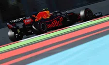 Thumbnail for article: Verstappen moet eerste plek aan Perez laten in VT2, Mercedes op P11 en P16