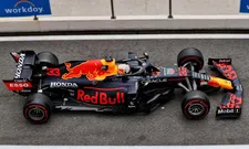 Thumbnail for article: Video: Verstappen pakt eerste plek van Hamilton met een geweldige undercut!