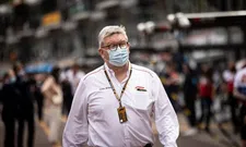 Thumbnail for article: Brawn niet eens met Hamilton: 'Zijn wanhopig om elkaar te verslaan'