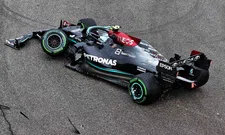 Thumbnail for article: 'Zo kan je zien hoe gespannen de situatie is tussen Mercedes en Red Bull'