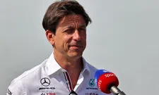 Thumbnail for article: Wolff vertelt hoe groot de F1-kans voor De Vries is: "Vijftig procent"