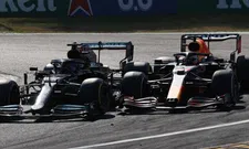 Thumbnail for article: Hamilton rijdt compleet andere lijn in duel met Verstappen