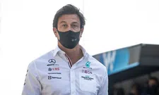 Thumbnail for article: Wolff pleit voor afspraken tussen Hamilton en Verstappen in vervolg titelstrijd