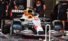 Thumbnail for article: Verstappen en Perez kijken hun ogen uit bij het zien van de nieuwe livery