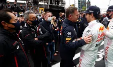 Thumbnail for article: Horner verrast: "Dat is vrij ongebruikelijk voor Mercedes"