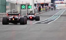 Thumbnail for article: Mercedes oppermachtig in VT3, Verstappen kent problemen met achtervleugel