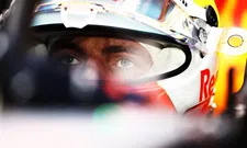 Thumbnail for article: Verstappen houdt zich wijselijk stil: "Ik krijg nooit cadeautjes van ze"