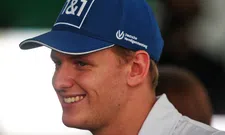 Thumbnail for article: Schumacher neemt vader als voorbeeld: 'Droom voor iedereen'