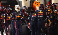 Thumbnail for article: Red Bull sleutelt te lang aan RB18 en overtreedt avondklok