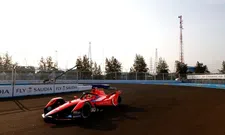 Thumbnail for article: Formule E Jakarta Kwalificatie | Vergne op pole, De Vries start vanaf P9