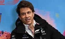 Thumbnail for article: Wolff over strijd tussen Hamilton en Schumacher: 'Zij zijn in het voordeel'