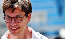 Thumbnail for article: Wolff hint op updates Mercedes: "Blijven jagen op die laatste paar tienden"