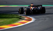 Thumbnail for article: Leclerc reed 1 km/u te hard in de pits, mogelijk door tear-off Verstappen