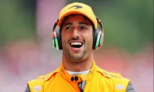 Thumbnail for article: 'Ricciardo kan vertrouwen terugvinden als reservecoureur bij Mercedes'