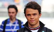 Thumbnail for article: De Vries stapt opnieuw in F1-auto: 'Hopelijk pakt het gunstig uit'