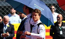 Thumbnail for article: Vader van Hamilton probeerde De Vries al eerder naar de F1 te krijgen