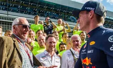 Thumbnail for article: Verstappen zichtbaar aangedaan door triest nieuws: "Het is een zware dag"