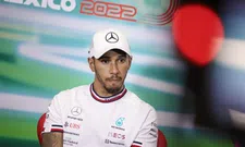 Thumbnail for article: Hamilton staat Verstappen bij: 'Het wordt steeds giftiger'