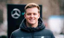 Thumbnail for article: Schumacher over rol bij Mercedes: 'Dankbaar voor het vertrouwen van Wolff'