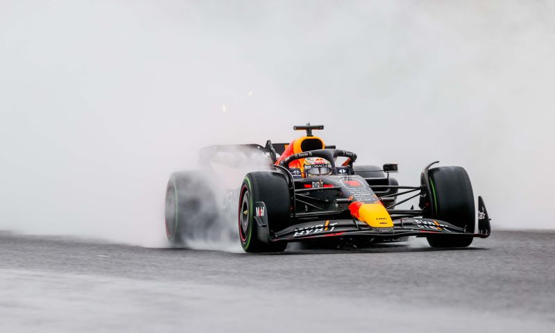 Verstappen hailed for supreme F1 season 2022