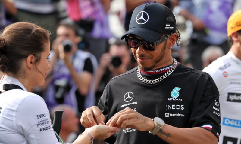 Hamilton geniet van Mercedes-tijd in Formule 1