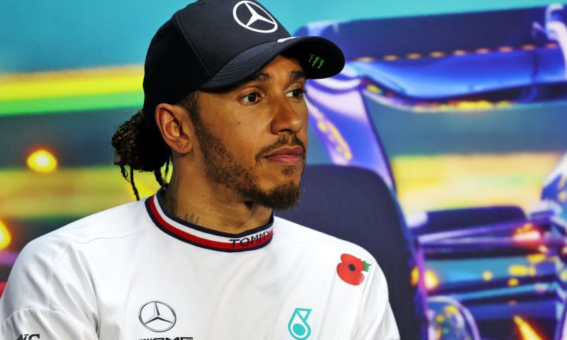 Mercedes denies rumours of F1 contract Hamilton