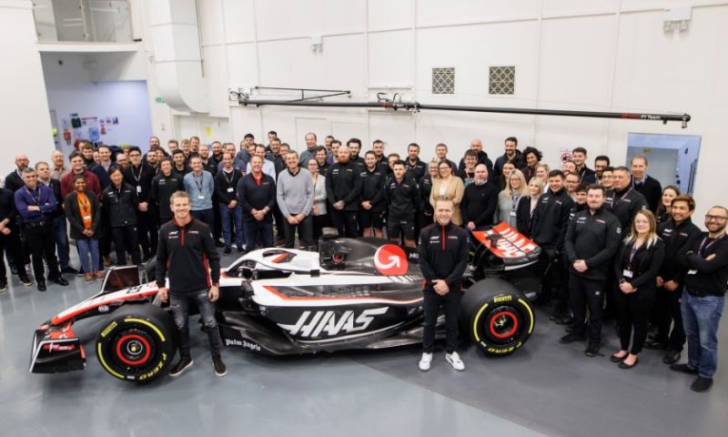 haas presenteert chassis van vf23 