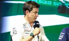 Thumbnail for article: Wolff over Mercedes: "We zouden er zelfs een Red Bull-sticker op plakken"