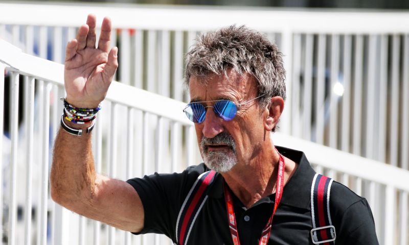 Eddie Jordan sneert in een interview naar Mercedes