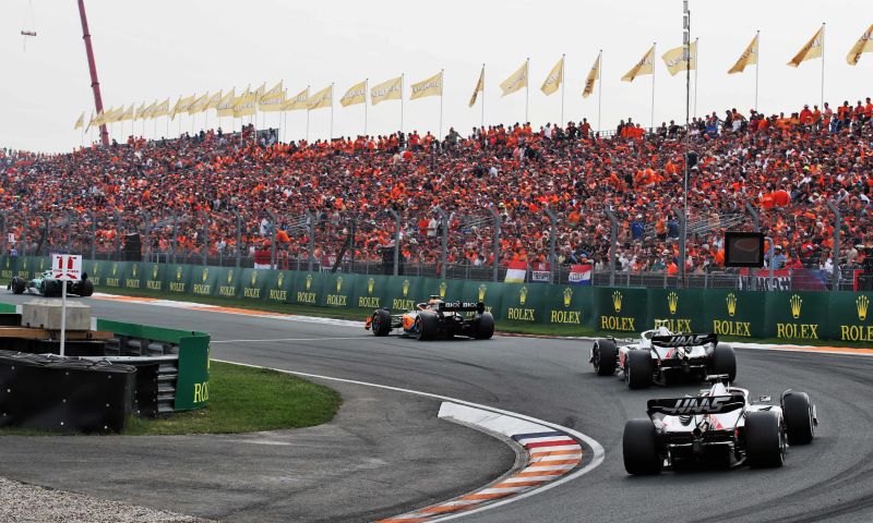 Prins Bernhard trekt zijn twijfels over de GP van Zandvoort