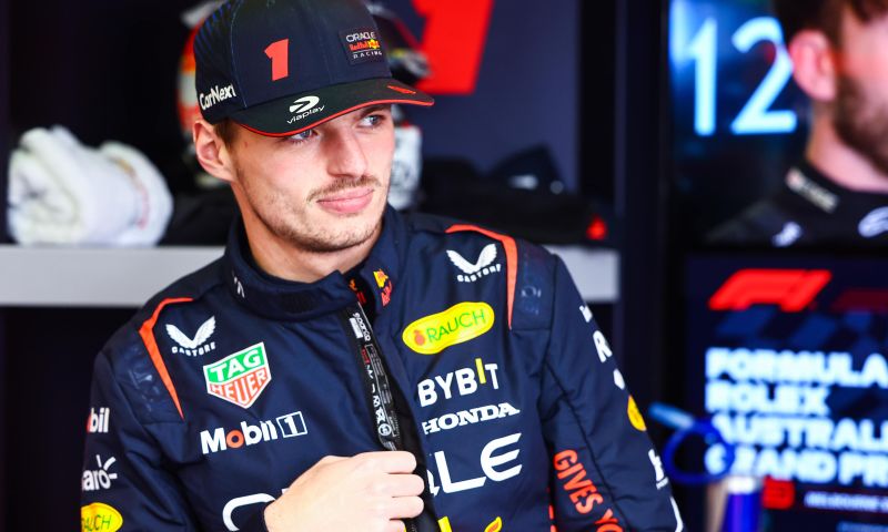 Boete voor Verstappen voor te snel rijden